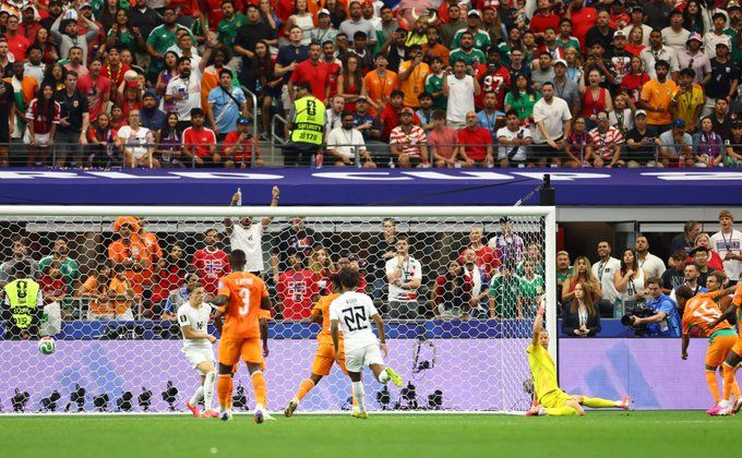 526da127c6.jpg