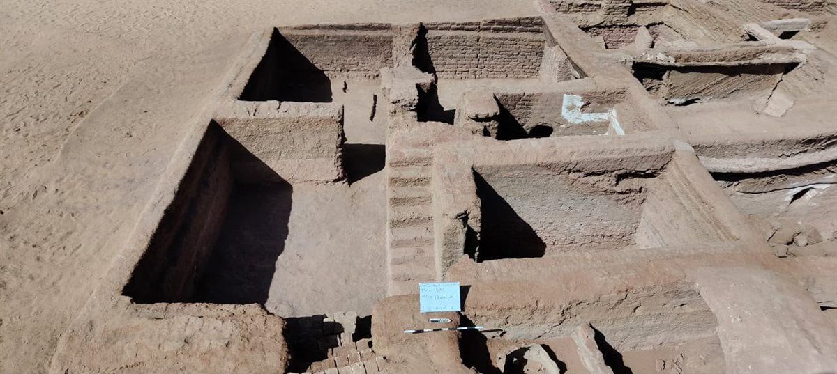 ad448a1ae4.jpg