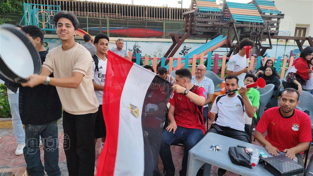 أجواء احتفالية في بداية الشوط الثاني بين مصر والأرجنتين بنادي السلام البحري 