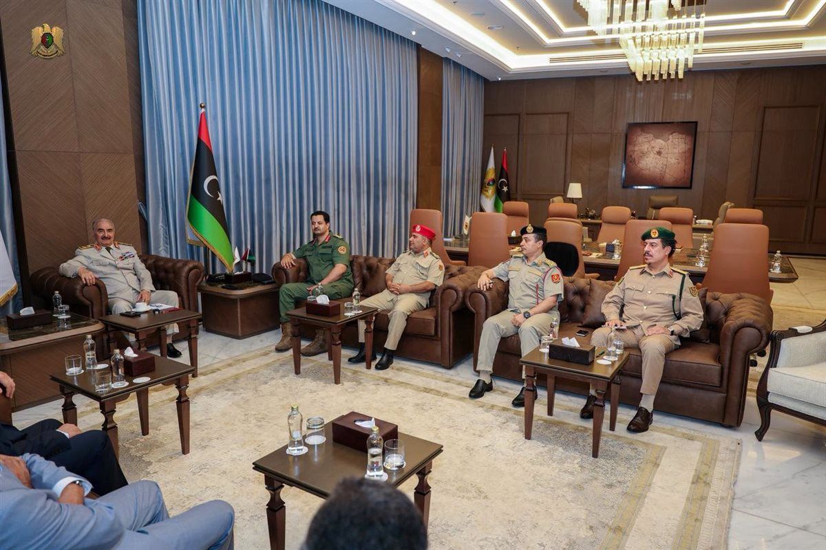 المشير أركان حرب خليفة حفتر، فيتو