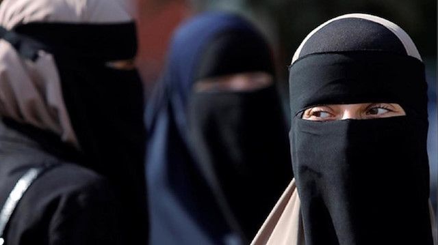 لُبس المرأة للنقاب