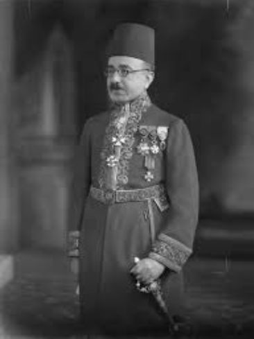 الدبلوماسي والوزير المصري المفوض سيزوستريس سيداروس باشا