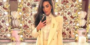 ياسمين
      صبري:
      لست
      متزوجة
      ولو
      حصل
      هاعلن
      أمام
      العالم
      كله