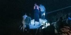 إصابات في انقلاب ميكروباص داخل ترعة بقرية الجبلاو جنوب قنا