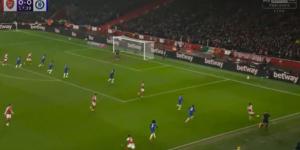 آرسنال ضد تشيلسي.. ملخص اهداف ونتيجة مباراة ارسنال وتشيلسي في اياب نصف نهائي كاس رابطة المحترفين الانجليزية