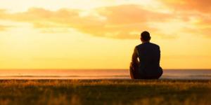 عليك بالصمت لساعتين يومياً..هل تبحث عن استثمار حيوي لصحتك العقلية؟