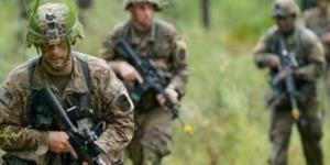 إعلامى أمريكى ينشر مقطع لاشتباكات بين قوات أمريكا وإيران خلال عملية إنقاذ الطيار..فيديو