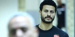 طرد محمد الشناوي عقب تعادل الأهلي وسيراميكا كليوباترا.. اعترض على الحكم