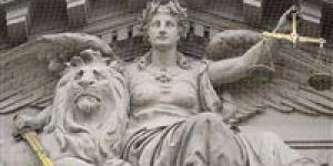 أطروحة دكتوراه تتحول لبيان «إرهابي».. كيف أطاح «خامنئي» بمستقبل طالب إيراني في فرنسا؟