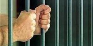 حبس متهمين انتحلا صفة موظفي بنك واستوليا على أموال مواطنين بالمنيا