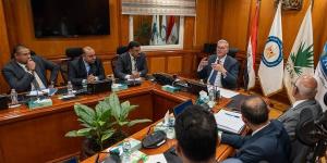 وزير البترول يتابع خطط التوسع في طرح الفرص التعدينية