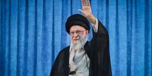 إيران: حضور دولي واسع ووفود من 100 دولة تشارك في تشييع خامنئي