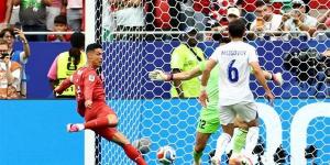 هل يخوض رونالدو مباراته الأخيرة في كأس العالم أمام كرواتيا؟ مدرب البرتغال يرد
