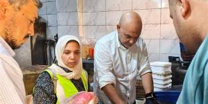 ضبط محل يحقن الدواجن بالمياه لزيادة وزنها ومصادرة طن وربع لحوم فراخ فاسدة بالقليوبية