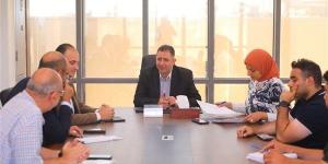 محافظ دمياط يتابع المخطط الهندسي لمسار شبكة الكهرباء على طريق رأس البر الغربي