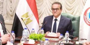 سوء استخدام المضادات الحيوية، وزير الصحة يحذر من مقاومة الميكروبات: توقعات بوفاة 50 مليون شخص بحلول 2050