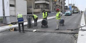 استكمال تنفيذ الأعمال النهائية للفواصل المعدنية بكوبري دمنهور العلوي لإعادة فتحه مساء اليوم - النيل نيوز