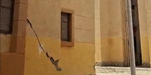 كارثة قبل التسليم، ظهور شروخ وتصدعات في عمارات الإسكان الاجتماعي بنقادة ورعب بين الحاجزين (صور) - النيل نيوز