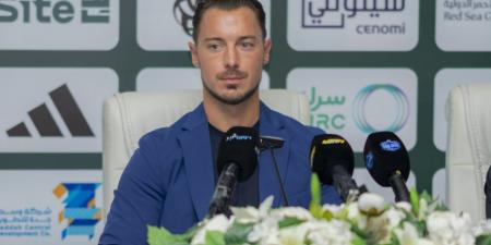 أهلي جدة يستبعد المغامرة بإشراك ميندي أمام الشباب