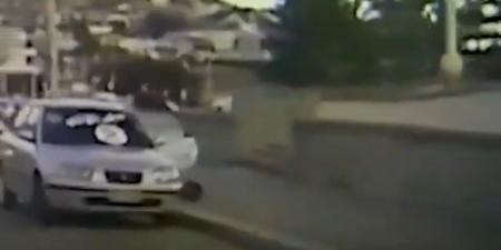 «أبطال جديدة في المشهد».. لقطات توثق شجاعة زوجين تصديا لأحد منفذي هجوم سيدني والنهاية مأسوية