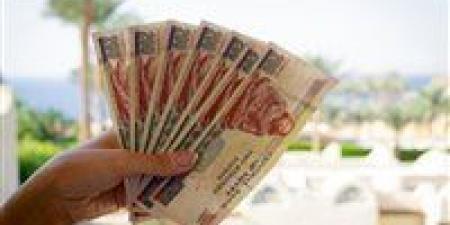 خبير اقتصادي: اختفاء السوق السوداء أحد أهم أسباب تراجع التضخم وترجيحات بخفض الفائدة نهاية العام