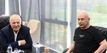 هاني
      أبو
      ريدة
      يطالب
      الجماهير
      والإعلام
      بمساندة
      المنتخب
      الوطني
      فى
      مهمته
      بأمم
      أفريقيا