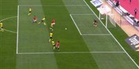 منتصف
      الشوط
      الأول:
      منتخب
      مصر
      يقترب
      من
      تسجيل
      الهدف
      الأول
      في
      مرمى
      جنوب
      أفريقيا
      واستمرار
      التعادل
      السلبي
      في
      كأس
      أمم
      أفريقيا