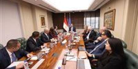 وزير الاتصالات: تدريب 100 ألف على تقنيات الذكاء الاصطناعى قريباً