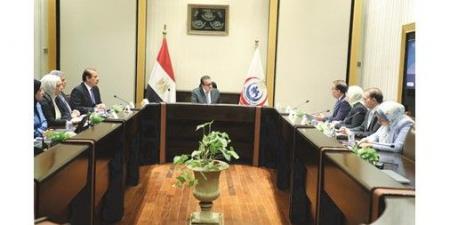 وزير الصحة يبحث مستجدات مدينة اللقاحات ويؤكد إطلاق أكاديمية VBC لتوطين الصناعات الحيوية