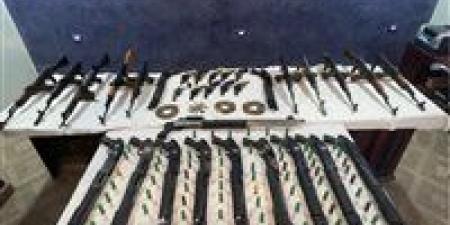 من يحق له حمل السلاح؟ الشروط الكاملة والفئات الممنوعة وفق القانون