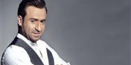 نضال الشافعي: جيلنا اتربى على التلفزيون.. و“بعمل بلوك لبنتي لو زودتها في المكالمات”