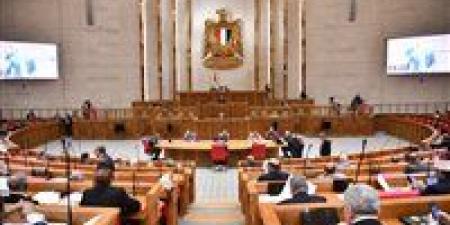 مشروع قانون الأسرة الجديد يثير الجدل حول نفقة الزوجة.. الحكومة تمنع سقوطها بالخروج المشروع و يتمسك بإذن الزوج