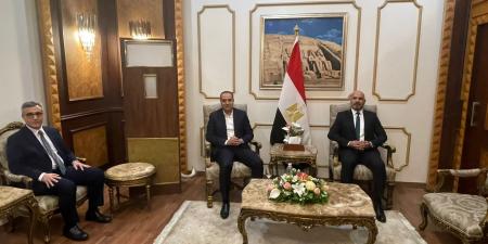 حسن مصطفى يستقبل وزير الرياضة الجزائري قبل نهائي الكونفدرالية الإفريقية