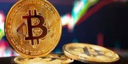 العملات الرقمية تتراجع.. بيتكوين تهبط مع تراجع شهية المستثمرين