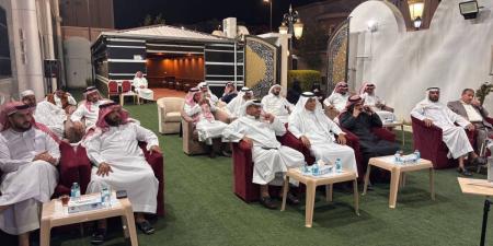 الحصيني يستعرض نماذج شعرية عن فن الغزل في الموروث الشعري 