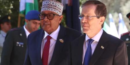 رئيس أرض الصومال يصل إلى إسرائيل ويستعد لافتتاح سفارة في القدس