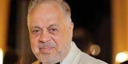 أشرف زكي عن صحة أحمد عبد العزيز: "زي الفل.. ونفسي الناس تتقي ربنا في اللي بتنشره"