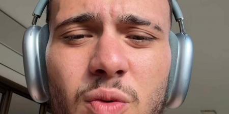 بعد قيامهم برسم تاتو باسمه وصورته.. الشامي يحذر جمهوره: بلاش تعملوا كدا