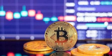 البيتكوين تتراجع إلى 63 ألف دولار مع مخاوف الفائدة