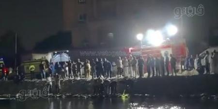 انتشال جثمان سائق سيارة ربع نقل سقطت في ترعة المريوطية (صور)