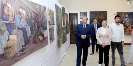 خلال تفقده مشروعات التخرج، رئيس جامعة المنصورة يشيد بإبداعات طلاب فنون جميلة