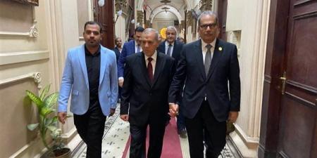 رئيس مجلس القضاء الأعلى يهنئ رئيس استئناف القاهرة بمناسبة توليه رئاسة المحكمة