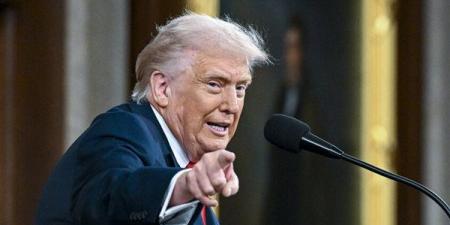 ترامب: ترامب: ألف صاروخ جاهز لضرب إيران إن أقدمت على اغتيالي