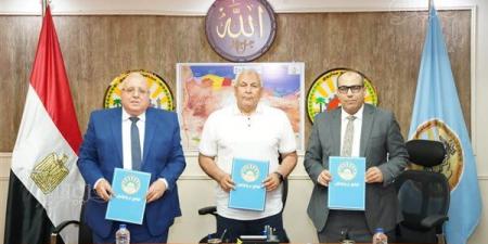 محافظ مطروح يوقع بروتوكول تعاون لتشغيل محطة تعبئة البوتاجاز