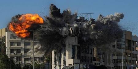 أمريكا وإيران تواصلان التصعيد وسط آمال الوساطة ووقف إطلاق النار