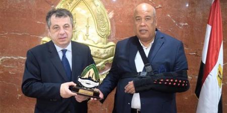 رئيس غرفة القاهرة يبحث مع سفير أرمينيا زيادة التبادل الاستثماري والتجاري بين البلدين