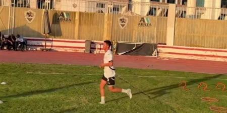 بعد تأخر بداية فترة الإعداد، محمد شحاتة يخوض تدريبات منفردة في نادي الزمالك