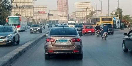 حالة المرور اليوم في القاهرة والجيزة والقليوبية، كثافات متوسطة بالمحاور الرئيسية