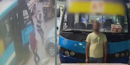 "عاتبه على السير عكس الاتجاه"، ضبط سائق ميني باص بالقاهرة بعد تعديه على مواطن بعصا خشبية