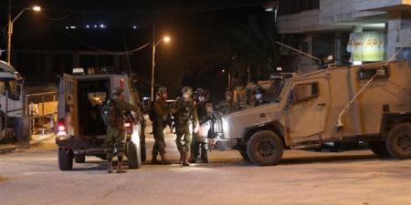 صحيفة إسرائيلية: الجيش يتخوف من التصعيد بين الفلسطينيين والمستوطنين بالضفة الغربية